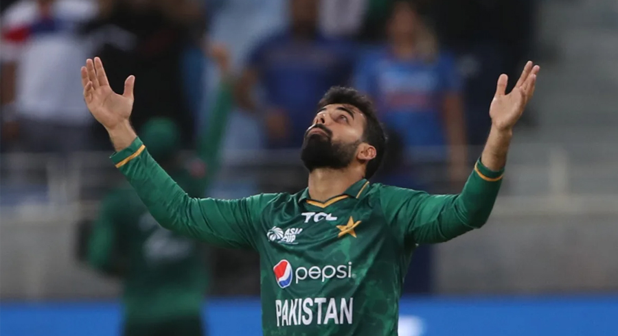 Pakistan seal tense win against India amidst drama in final overs