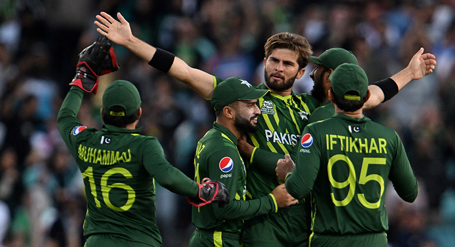 Pakistan outclass New Zealand to qualify for T20 World Cup final