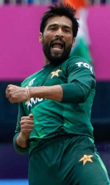 Mohammad Amir celebrates after taking wicket