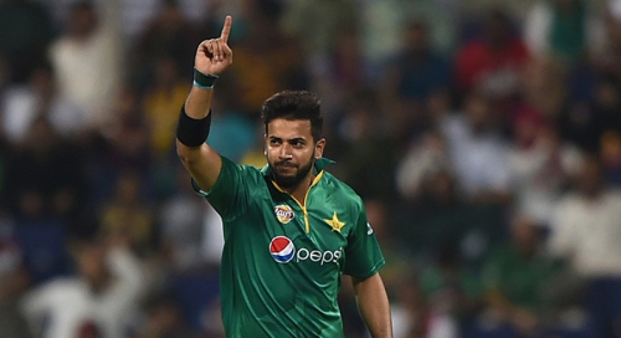 Injured Imad Wasim leaves for England for treatment