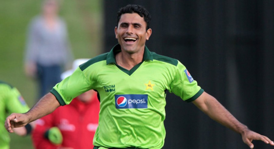 Razzaq to return to first-class cricket after four years