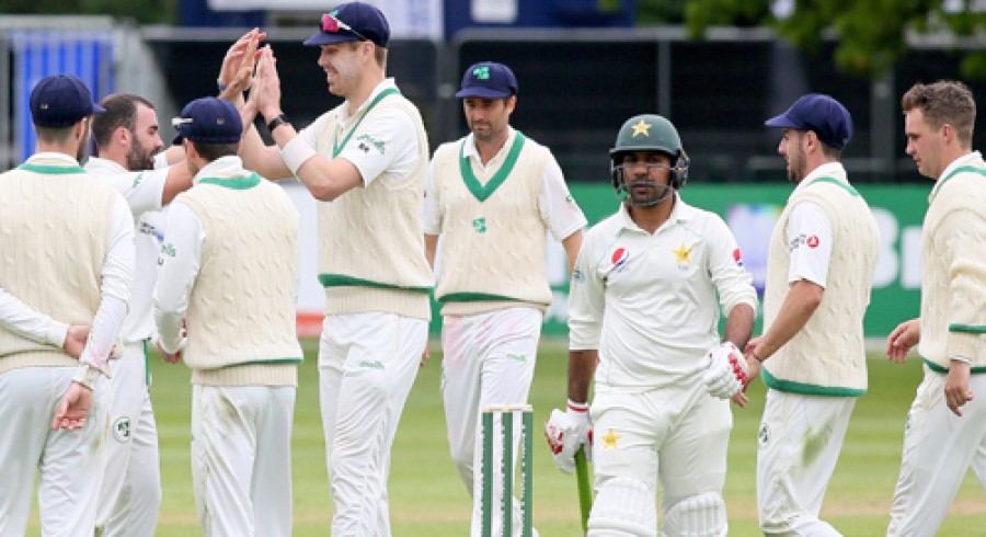 Razzaq, Jalaluddin fear for Pakistan team in England