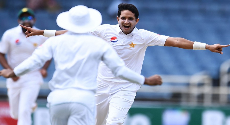 Pakistan firmly in control at lunch on day 3