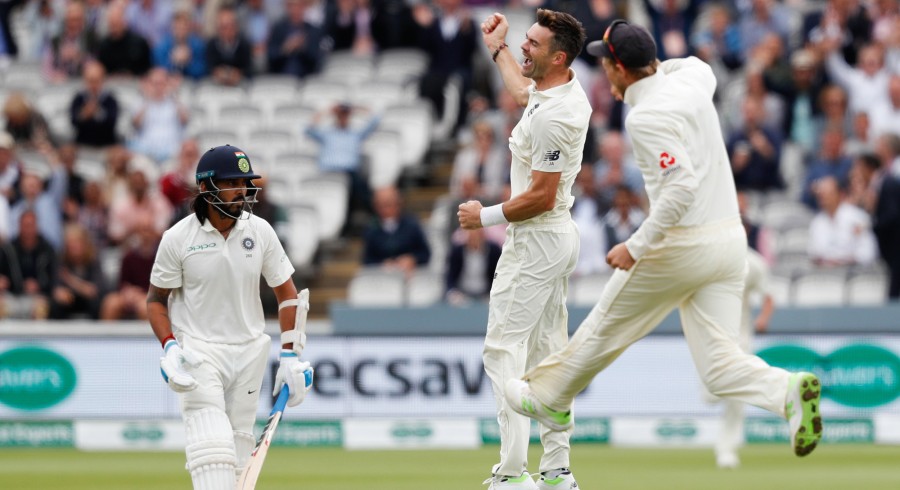 Five-star Anderson puts England on top in second Test against India
