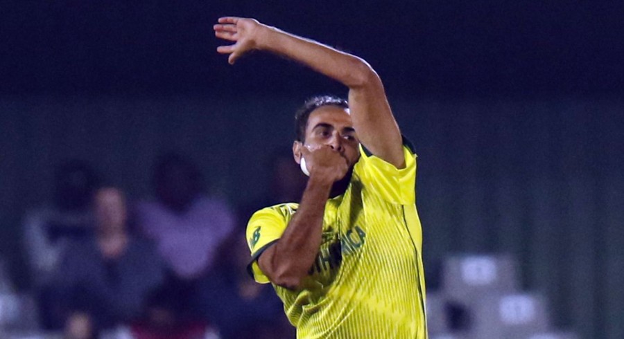 Tahir stars as South Africa win first T20I against Zimbabwe