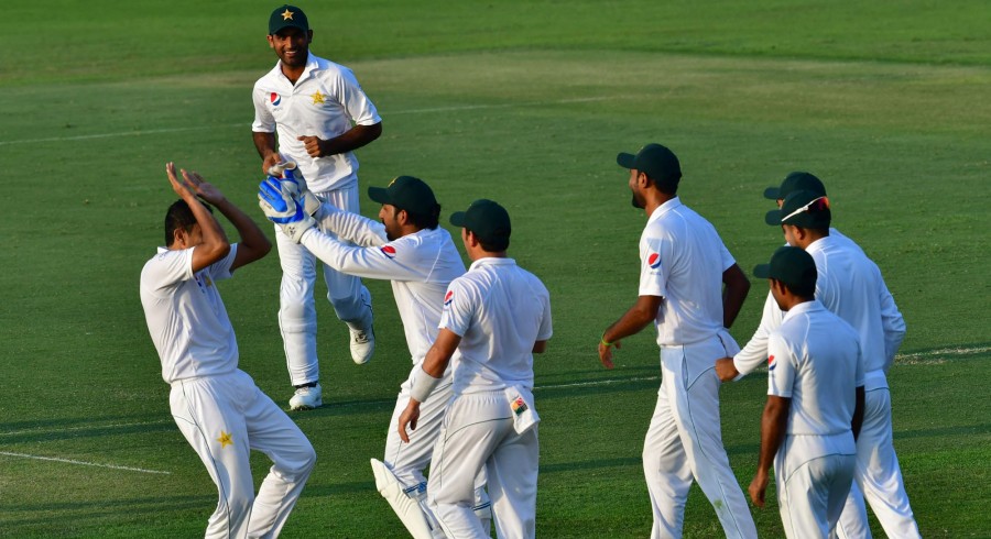 Pakistan in pole position to win Abu Dhabi Test