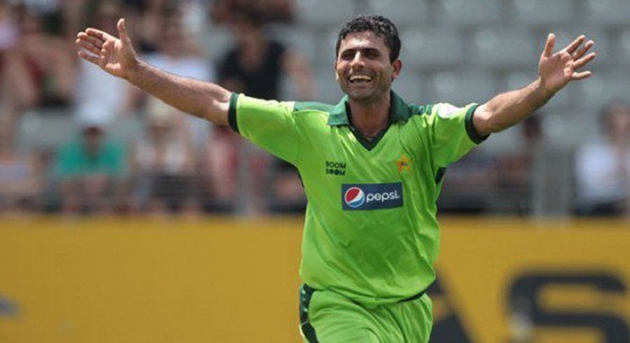 Pakistan must keep bowling attack intact: Razzaq
