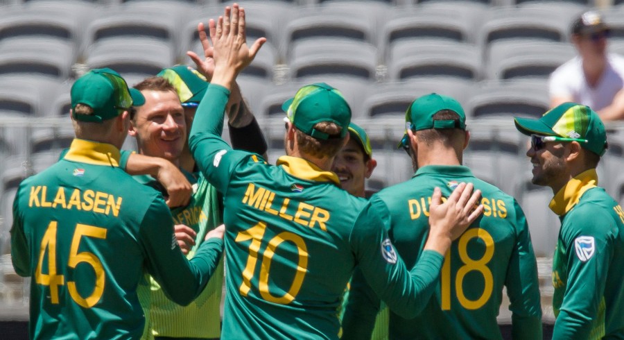 South Africa thrash Australia by six wickets in first ODI