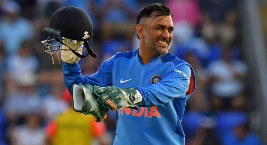 Dhoni keeps place in India squad for Australia, New Zealand ODIs