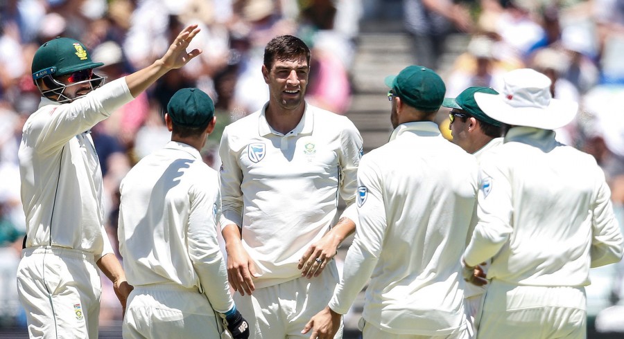 South Africa win second Test, clinch series
