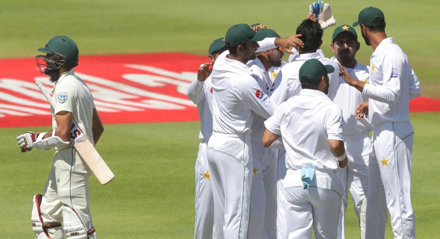 Johannesburg Test: Honours even at stumps on day one