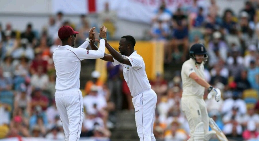 Five-star Roach puts West Indies on top against England