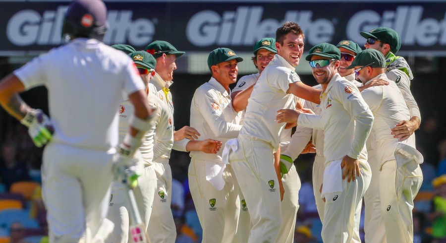 Dominant Australia thrash Sri Lanka in first Test