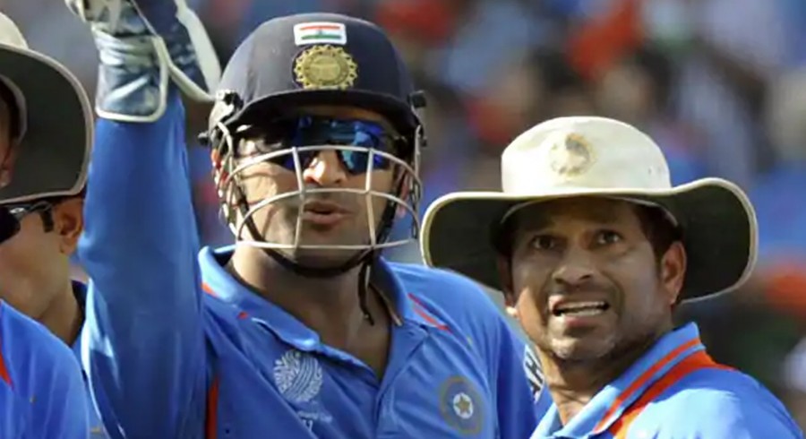 Dhoni best suited at number five for India, says Tendulkar