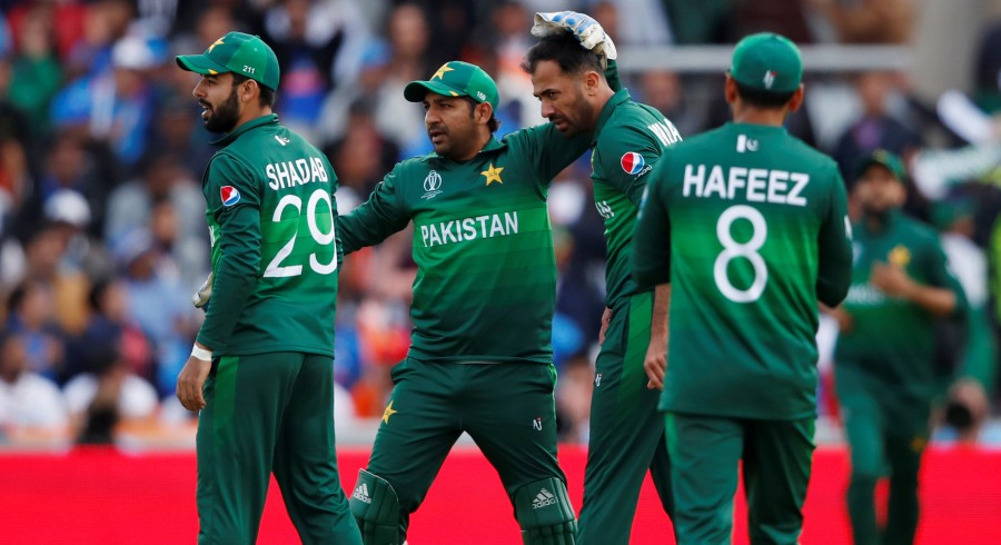 Defiant Sarfaraz won't rule out World Cup revival for Pakistan