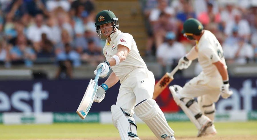 Smith, bowlers keep Australia in the hunt