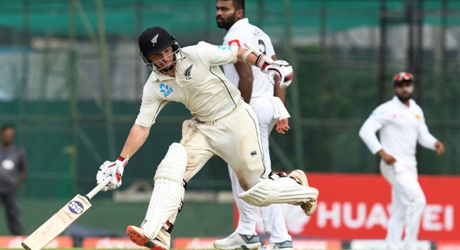 Watling, De Grandhomme put New Zealand ahead in second Test
