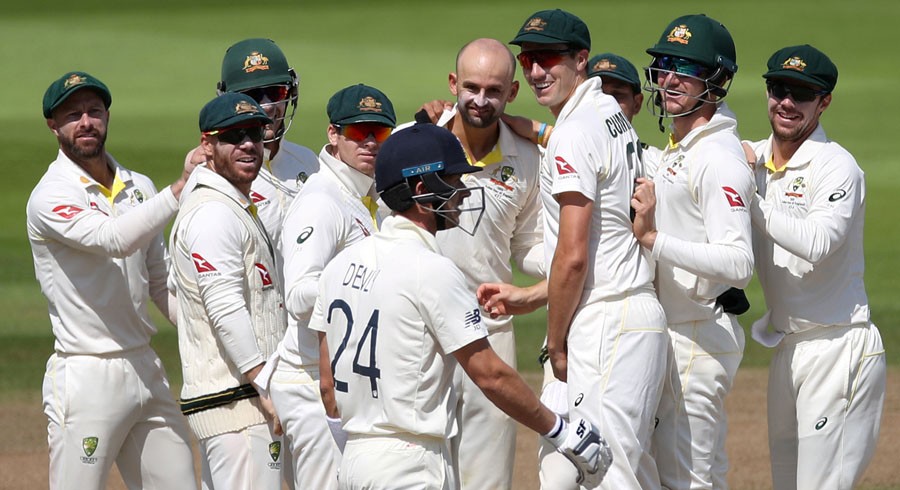 Buttler fights as Australia dominate first day