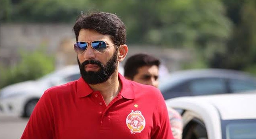 Misbah should not be allowed to work in PSL: franchises