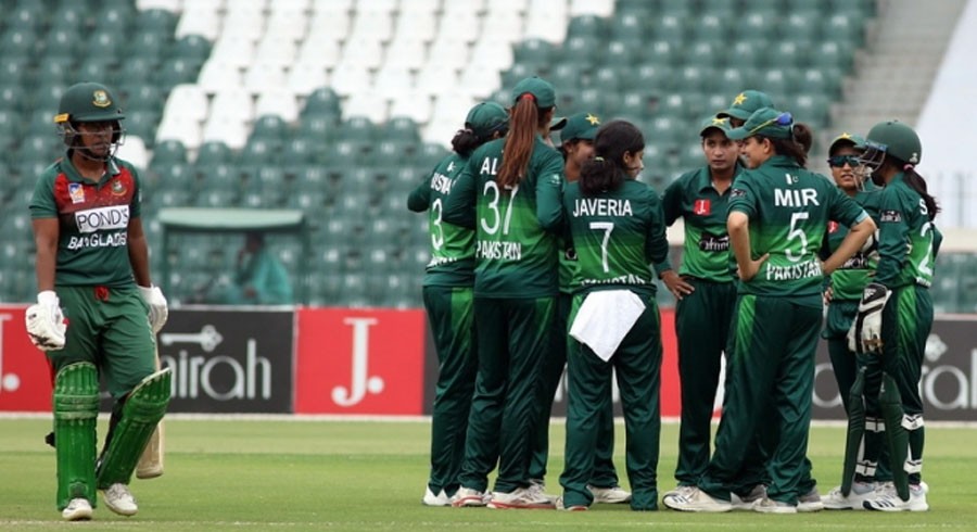 Mir achieves bowling milestone, Pakistan go 1-0 up against Bangladesh