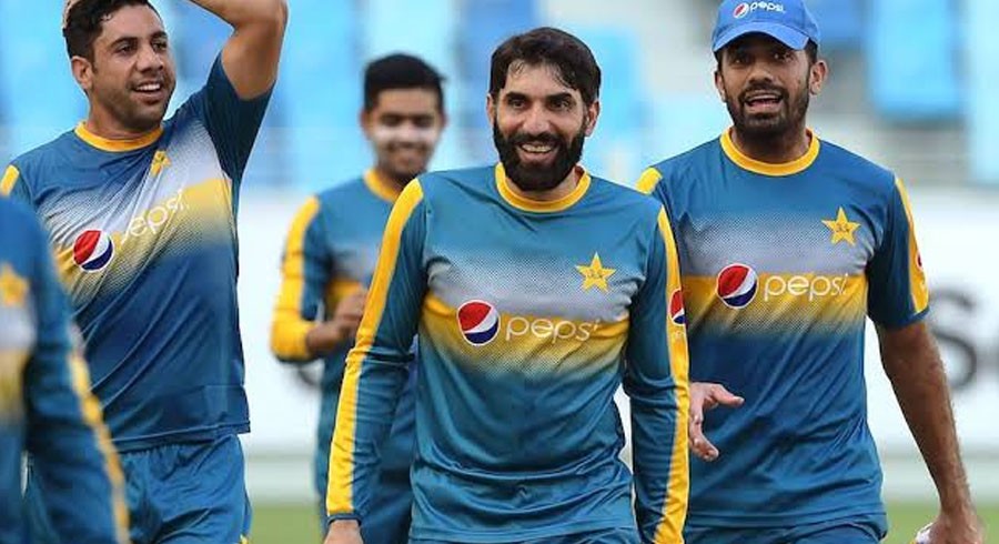 Former cricketers question Misbah’s performance