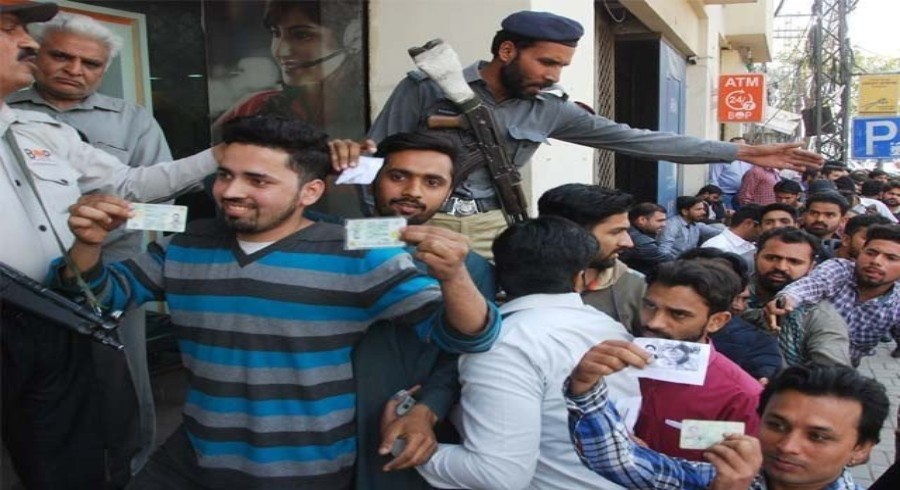 پی ایس ایل: ٹکٹ کی رقم واپسی کے لیے شائقین کا انتظار طویل ہوسکتا ہے