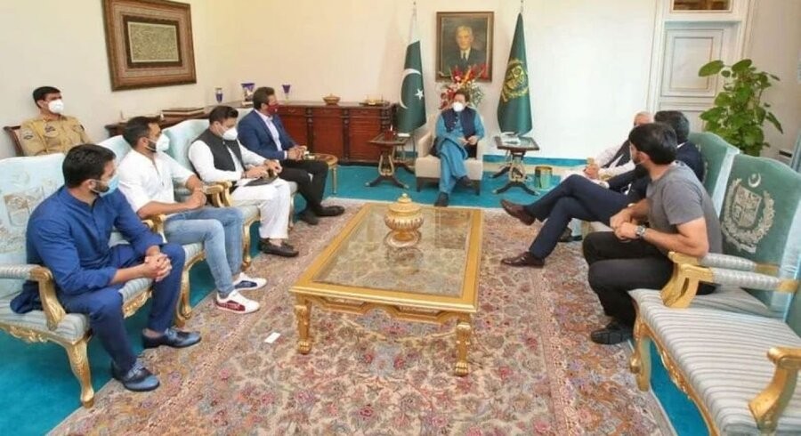 Misbah, Azhar draw PCB's ire over meeting with PM Imran
