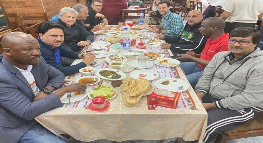 جنوبی افریقی سیکیورٹی وفد اسلام آباد پہنچ گیا، پاکستان کھانوں کے معترف