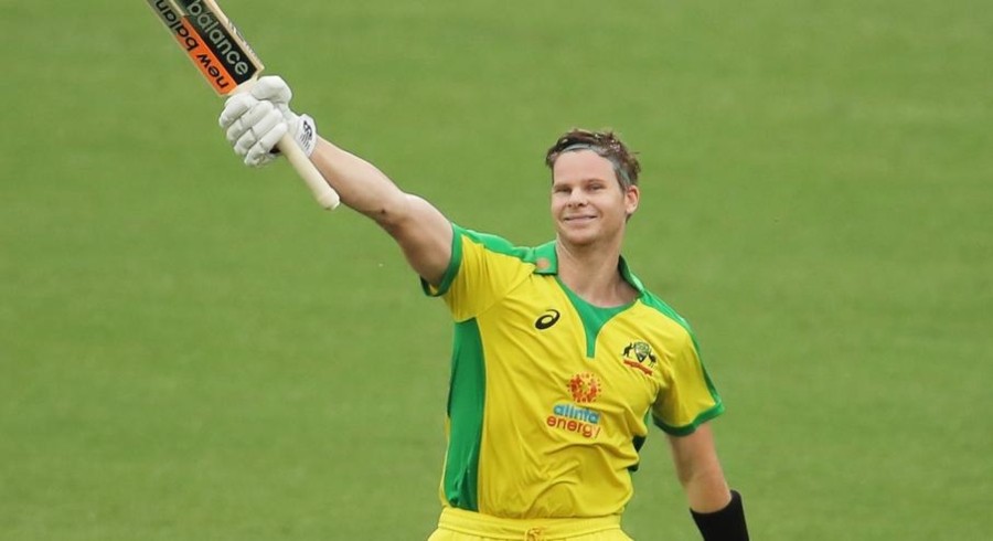 Australia's Smith hits the heights after being laid low by vertigo