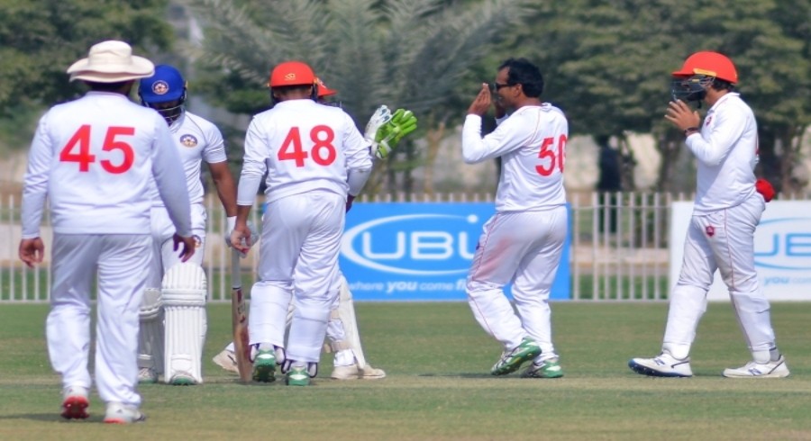 Nauman first to reach 50-wicket mark, Aamer celebrates 50th match with five-fer
