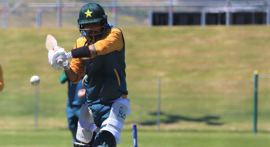 کوچ بابر اعظم کو قیادت سونپنے کا تجربہ کامیاب ہونے کے لیے پرامید