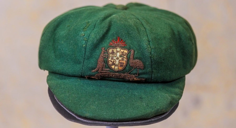 Bradman's 'baggy green' sold for A$450,000