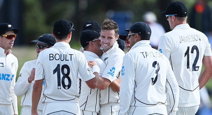 New Zealand on top as Pakistan continues uphill battle at the end of day four
