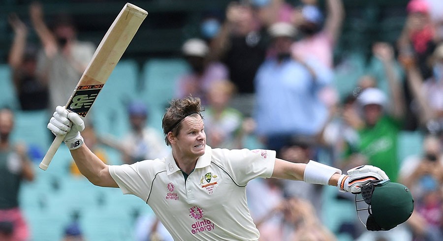Smith hits ton as third Test hangs in the balance