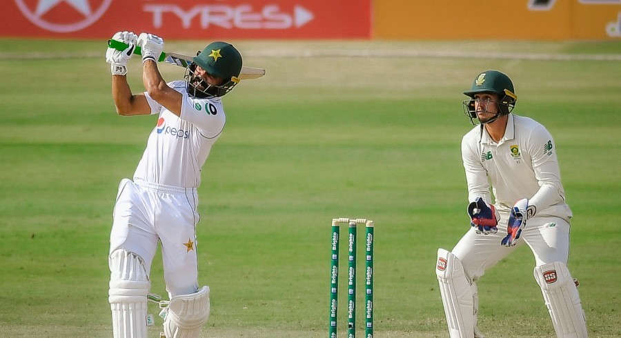 Babar, Fawad solid after Pakistan lose three wickets in morning session