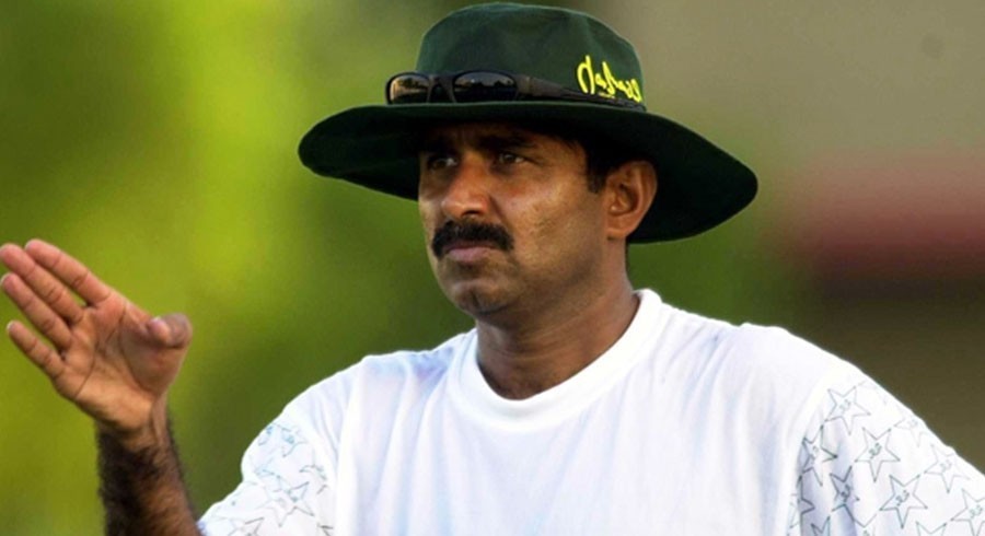 Miandad calls De Kock 'smart' after controversial Zaman run out