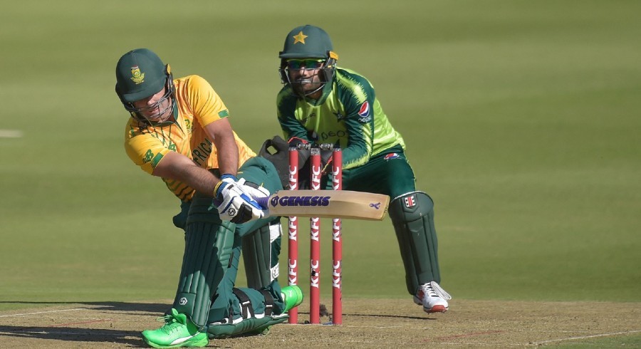 جنوبی افریقا نے دوسرے ٹی ٹوئنٹی میں پاکستان کو شکست دیکر سیریز برابر کردی