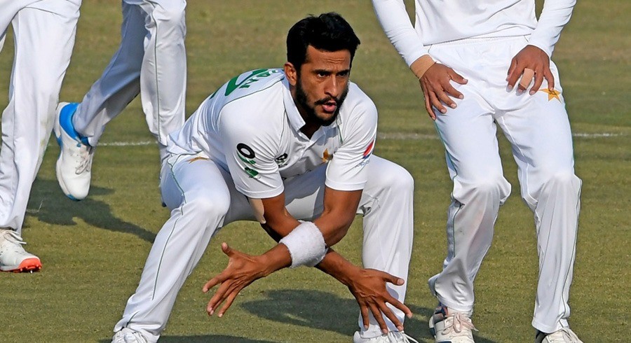 Pakistan on top after reducing Zimbabwe to 59/4 at Lunch