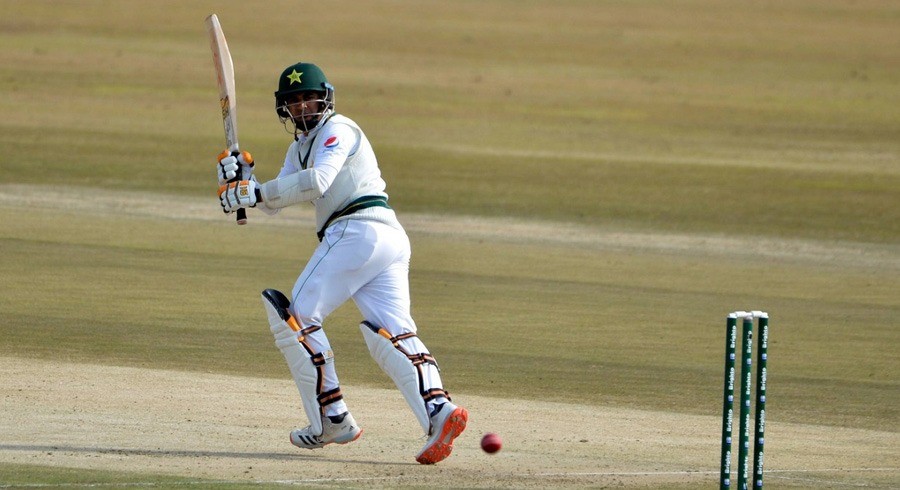 Pakistan on top after bowling out Zimbabwe for 176 on day one