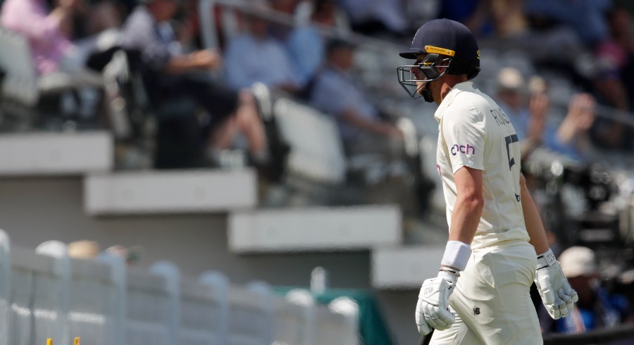 England's Robinson free to play again after ban over racist comments