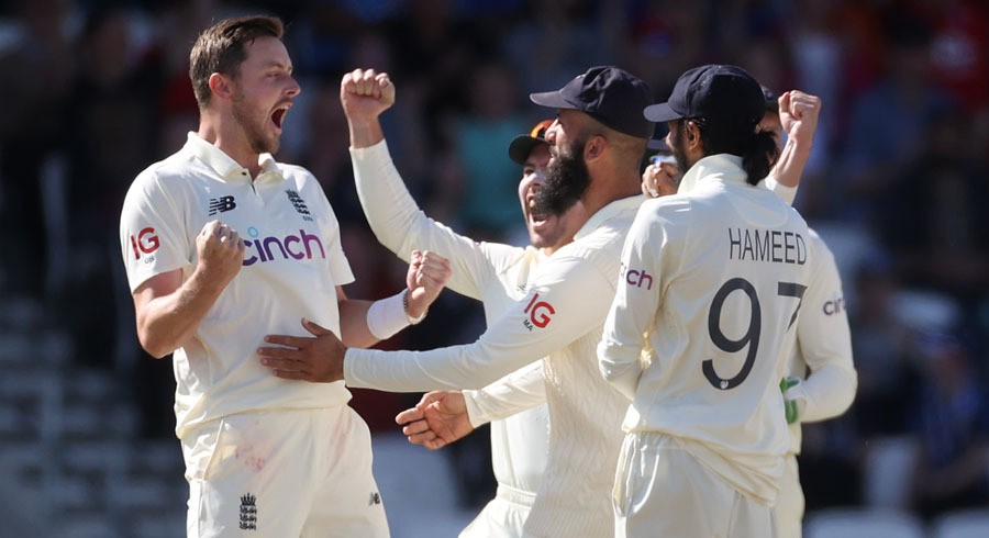 India suffer innings defeat in third England Test