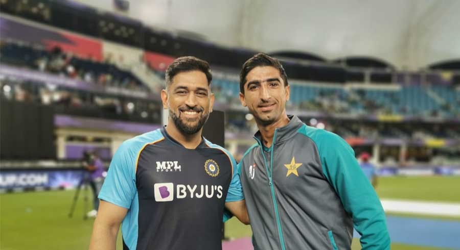 Shahnawaz Dahani over the moon after meeting 'dream player' MS Dhoni