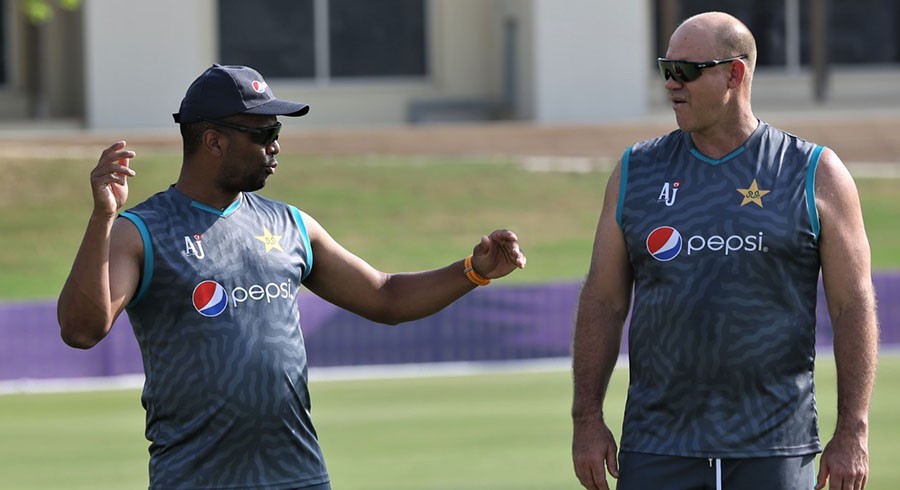 Pakistan squad happy with Hayden, Philander’s coaching but extension unlikely