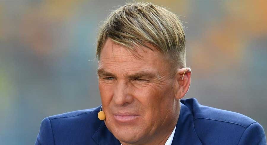 سابق آسٹریلوی لیگ اسپنر شین وارن موٹر سائیکل چلاتے ہوئے حادثے کا شکار