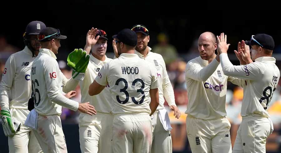 England docked WTC points for slow over rate; Head fined