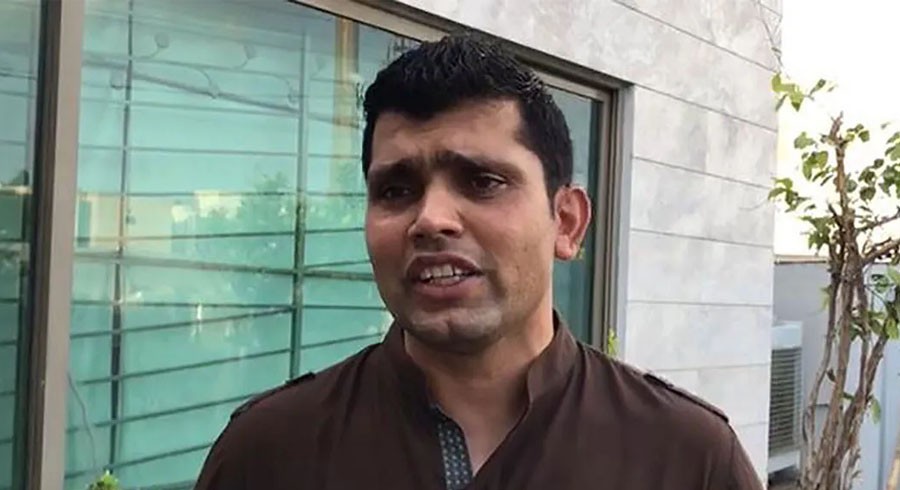 پی ایس ایل 7 سے دستبرداری کی وجہ پیسہ نہیں، کامران اکمل