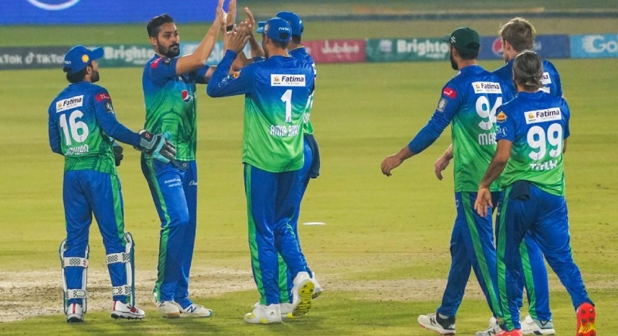 Shadab Khan heroics in vain as Sultans register 20-run victory over United
