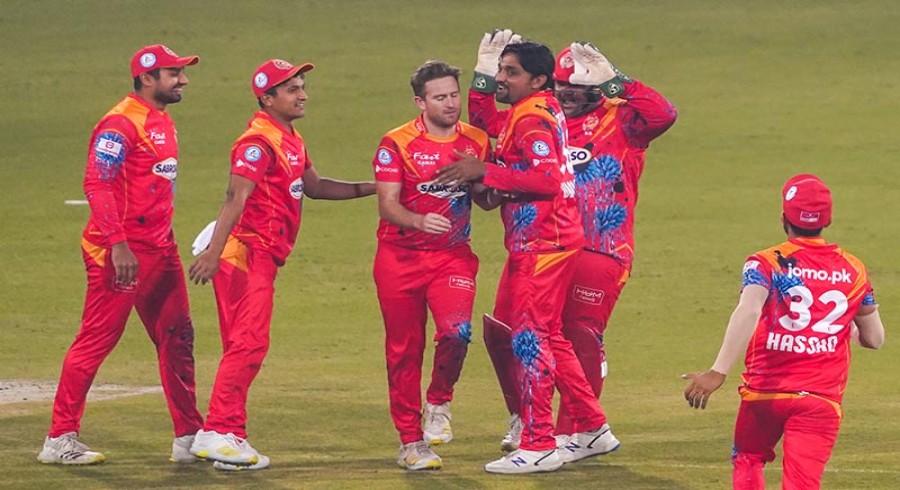 Last ball drama sees United knock Kings out of HBL PSL 7
