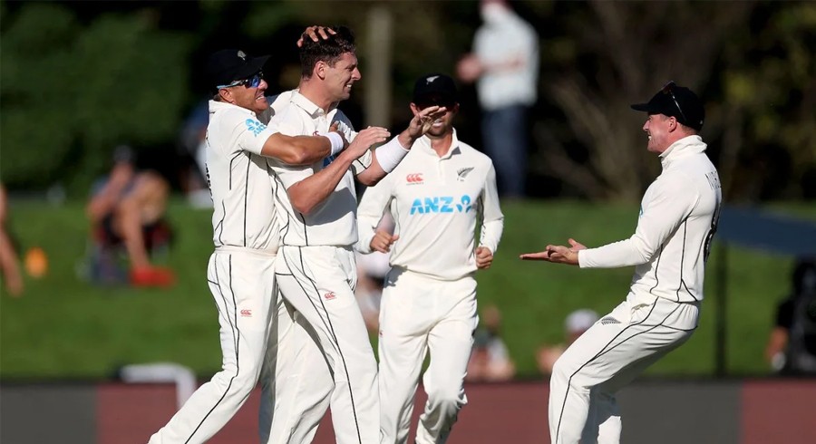 South Africa in disarray, NZ on course for big win