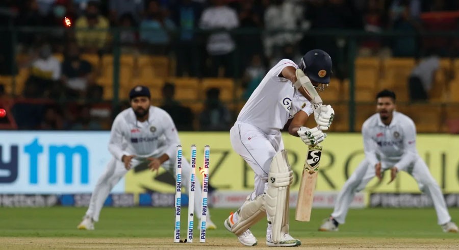 Sri Lanka trail India by 166 as 16 wickets fall on day one of day-night Test